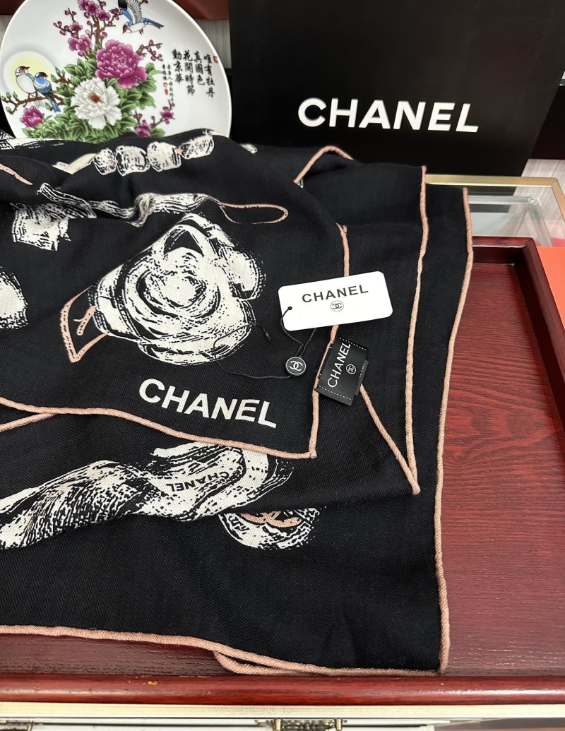 Ch**el