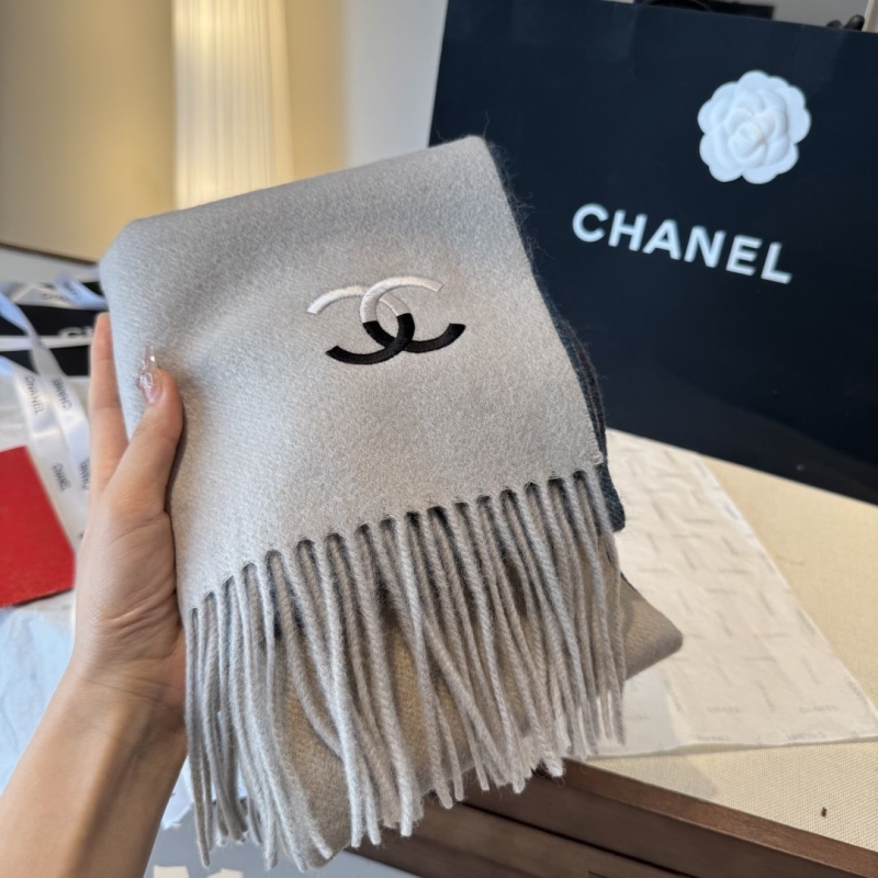 Ch**el